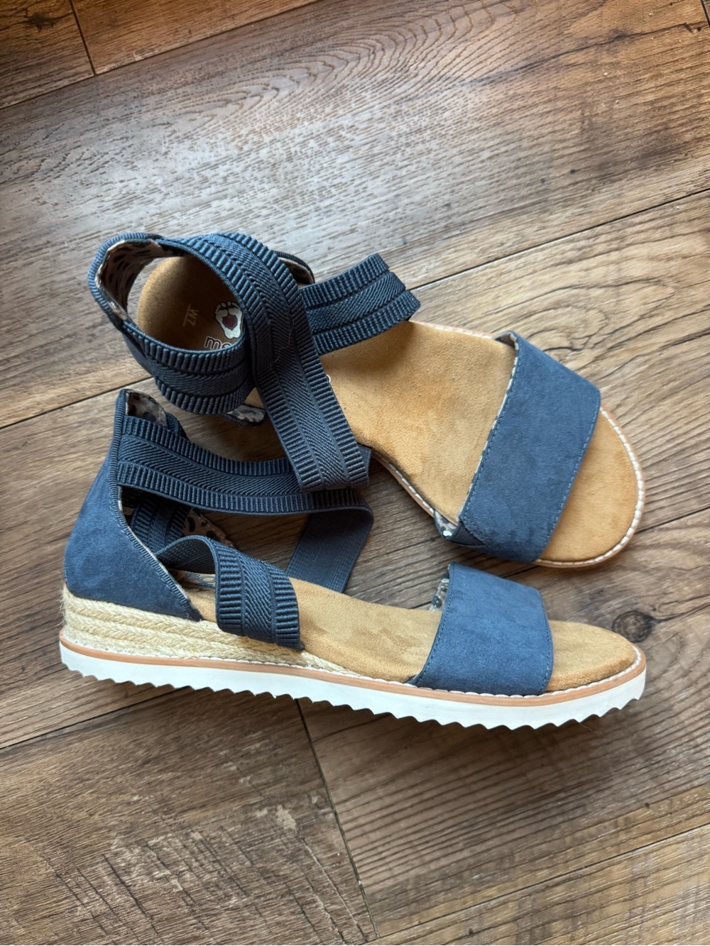Bobs Sketchers Womens Suede Espadrille Sandals with Adjustable Straps - Blue